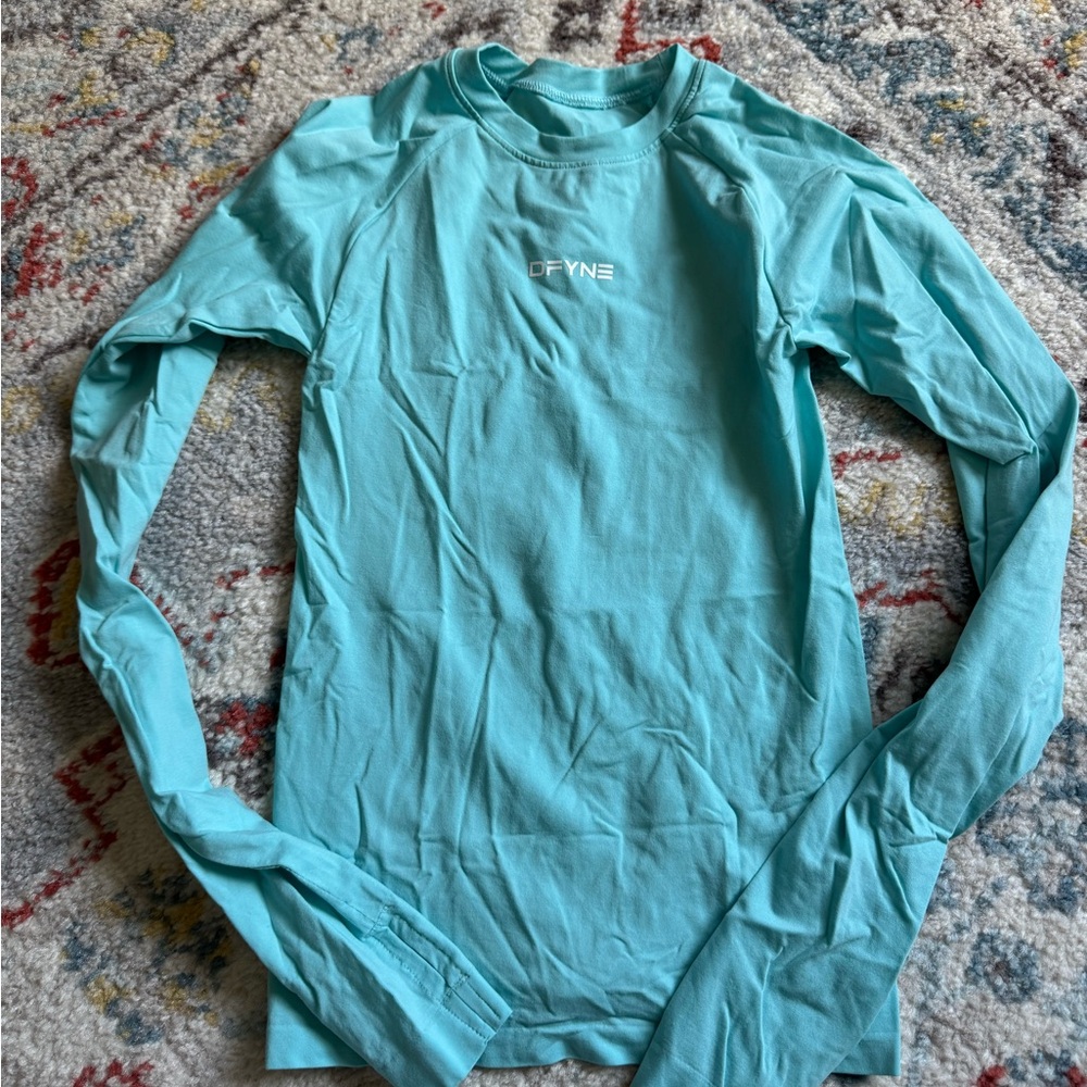 DFYNE Women’s Long Sleeve Tee in Aqua